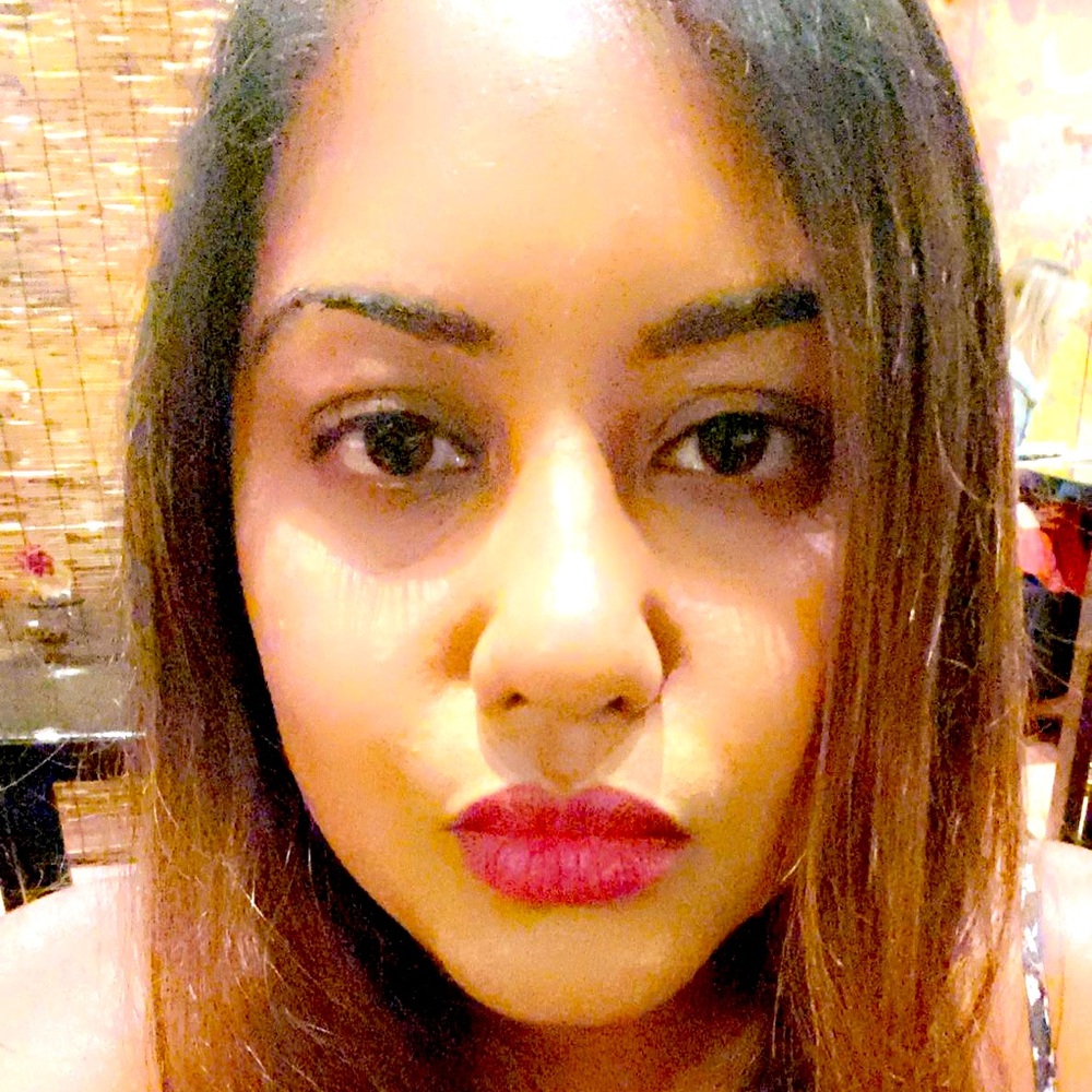 Meet your Posher, Shaina